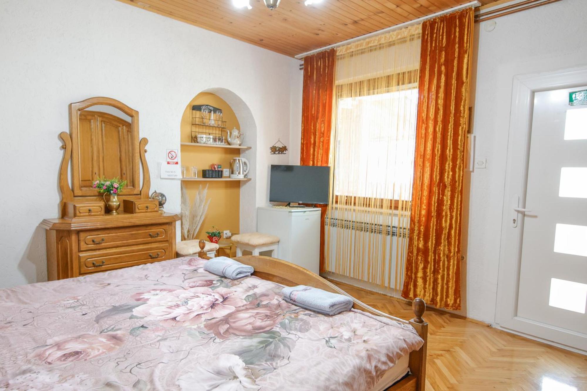 Apartman Marta I Soba Maja Gradiste Екстер'єр фото